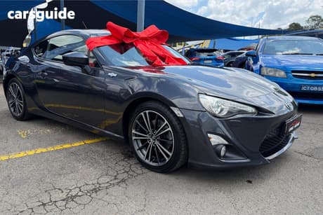 Grey 2013 Toyota 86 Coupe Gts