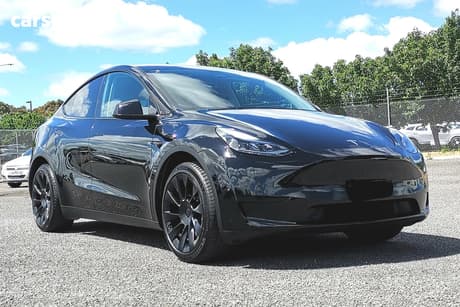 Black 2022 Tesla Model Y Wagon Rear-Wheel Drive