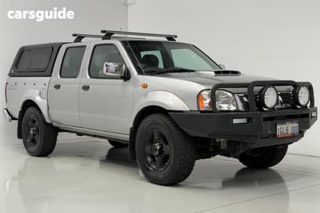 Silver 2011 Nissan Navara Dual Cab Pick-up St-R (4X4)