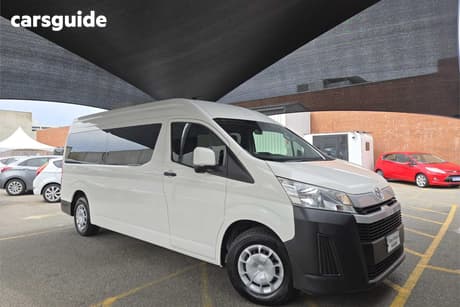 White 2019 Toyota HiAce Bus Commuter (12 Seats)