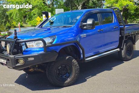 Blue 2019 Toyota Hilux Double Cab Pick Up Sr (4X4)