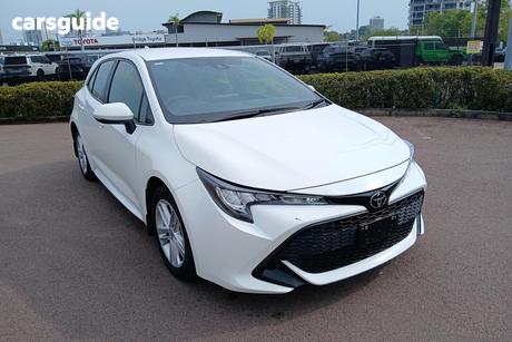 White 2021 Toyota Corolla Hatchback Ascent Sport