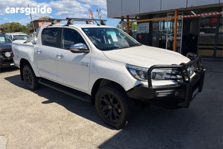 White 2016 Toyota Hilux Dual Cab Utility Sr5 (4X4)