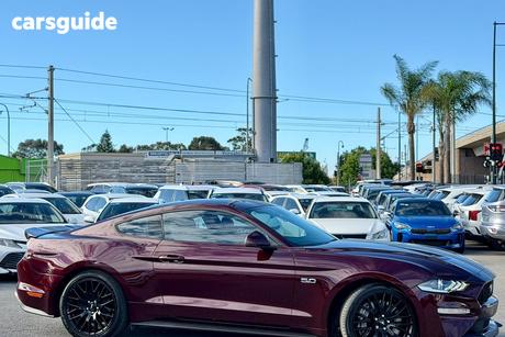 Red 2018 Ford Mustang Coupe Fastback Gt 5.0 V8