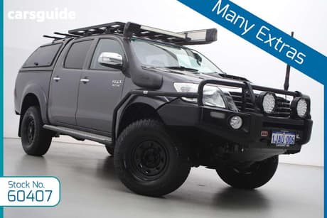 Grey 2014 Toyota Hilux Dual Cab Pick-up Sr5 (4X4)