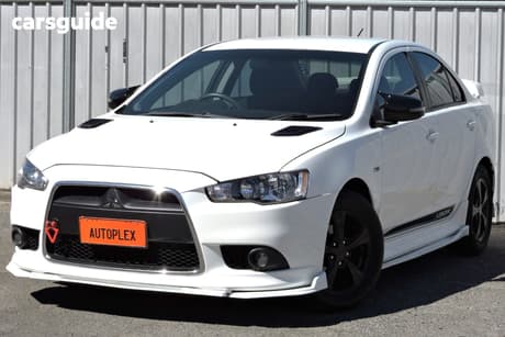 White 2015 Mitsubishi Lancer Sedan Es Sport