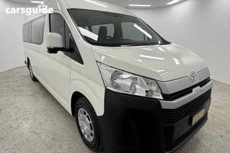 White 2019 Toyota HiAce Bus Commuter (12 Seats)