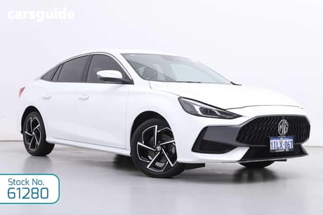 White 2024 MG MG5 Sedan Essence