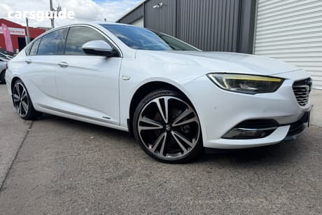 White 2017 Holden Calais Liftback V