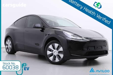 Black 2023 Tesla Model Y Wagon Rear-Wheel Drive