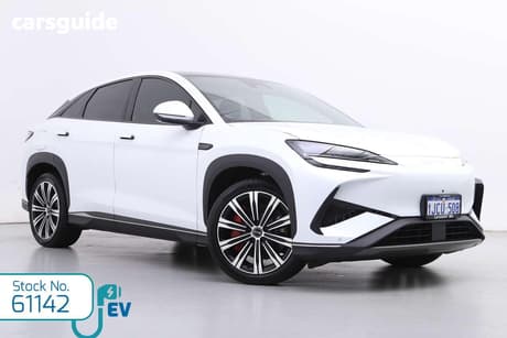 White 2026 BYD Sealion 7 Wagon Performance