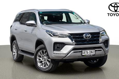 Silver 2024 Toyota Fortuner Wagon Crusade
