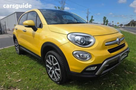 Yellow 2015 Fiat 500X Wagon Cross Plus