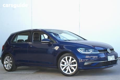 Blue 2017 Volkswagen Golf Hatchback 110 Tdi Highline