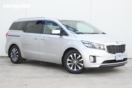 Silver 2015 Kia Carnival Wagon Sli