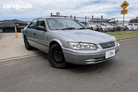 2002 Toyota Camry Sedan Advantage