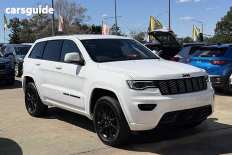 White 2021 Jeep Grand Cherokee Wagon Night Eagle (4X4)