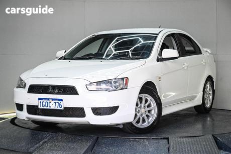 White 2012 Mitsubishi Lancer Sedan Es