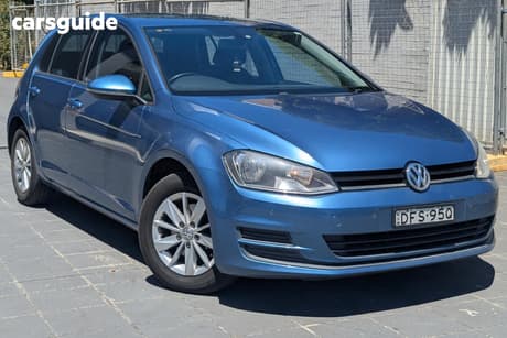 Blue 2016 Volkswagen Golf Hatchback 92 Tsi