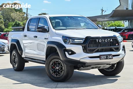 2024 Toyota Hilux Gr-Sport (4X4)