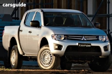 White 2014 Mitsubishi Triton Double Cab Utility Glx (4X4)