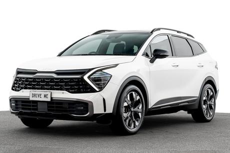 White 2024 Kia Sportage Wagon Gt-Line (Awd)