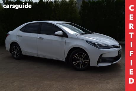 White 2017 Toyota Corolla Sedan Zr