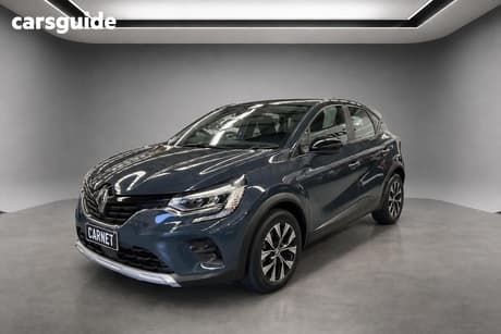 Blue 2023 Renault Captur Wagon Intens
