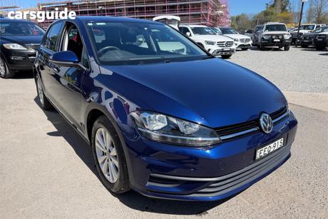 Blue 2019 Volkswagen Golf Hatchback 110 Tsi Trendline