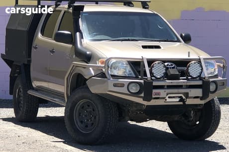 Gold 2007 Toyota Hilux Dual Cab Pick-up Sr (4X4)