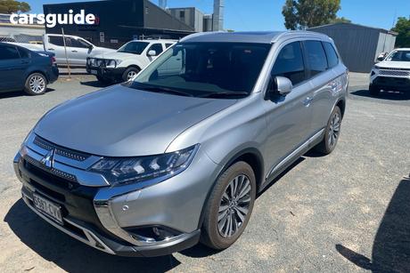 Silver 2018 Mitsubishi Outlander Wagon Exceed 7 Seat (Awd)