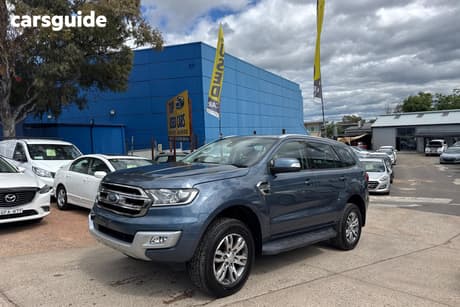Blue 2017 Ford Everest Wagon Trend