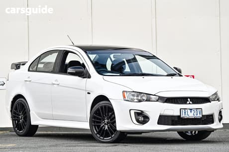 White 2017 Mitsubishi Lancer Sedan Black Edition (Es)