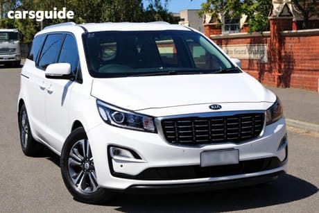 White 2018 Kia Carnival Wagon Sli