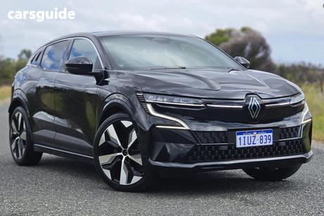Black 2024 Renault Megane E-Tech Wagon Techno Ev60