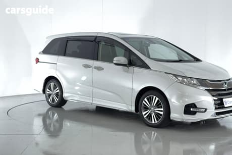 White 2018 Honda Odyssey Wagon Vti-L