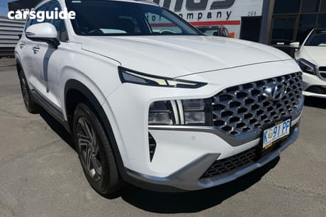 White 2022 Hyundai Santa FE Wagon Active Crdi (Awd)