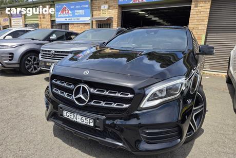 Black 2018 Mercedes-Benz GLA180 Wagon 180