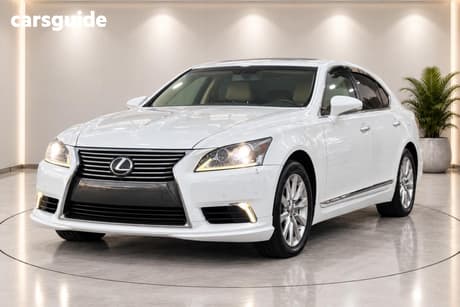 White 2013 Lexus LS Sedan SPORTS LUXURY