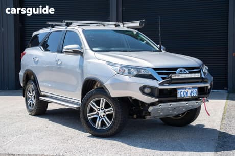 Silver 2017 Toyota Fortuner Wagon Gxl