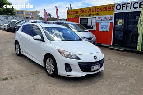 White 2012 Mazda 3 Hatchback Maxx Sport