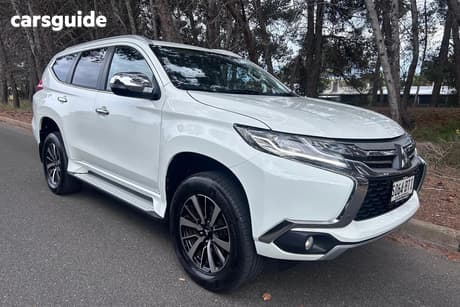 White 2017 Mitsubishi Pajero Sport Wagon Gls (4X4) 7 Seat