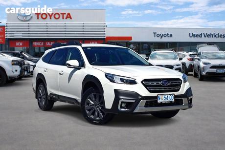 White 2023 Subaru Outback Wagon Awd