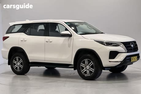 White 2024 Toyota Fortuner Wagon Gx