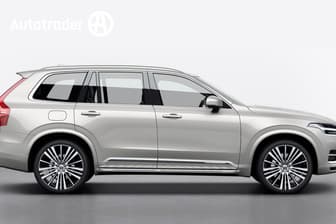 White 2021 Volvo XC90 Wagon B5 Momentum Mhev