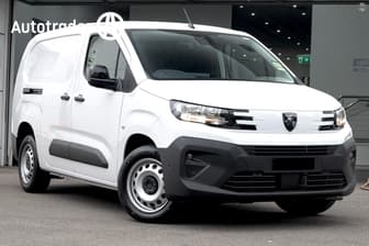 White 2026 Peugeot Partner Commercial PRO F