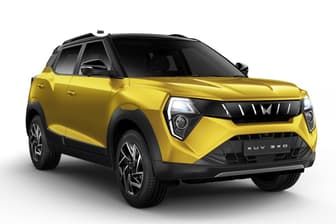 2025 Mahindra Xuv 3Xo Ax7L
