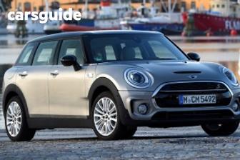 White 2016 Mini Clubman Wagon Cooper