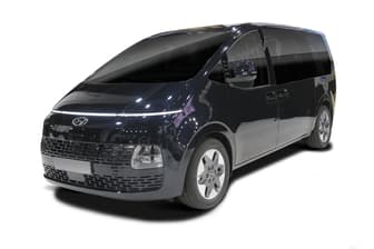 White 2025 Hyundai Staria Wagon