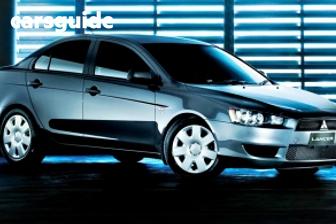 White 2011 Mitsubishi Lancer Sedan Es